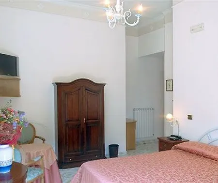 Ξενοδοχείο Amleto 4*